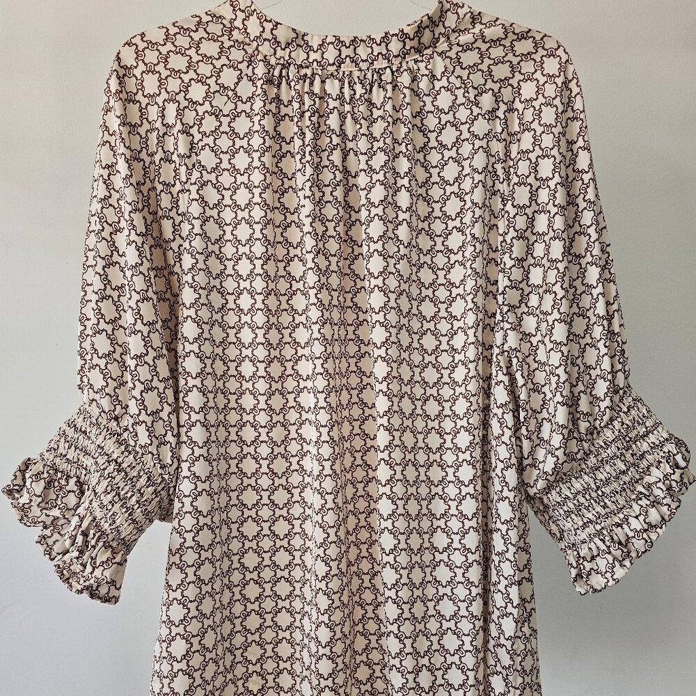 SHEIN Curve Quiet Lux Ecru Print Blouse w/Shirred Short Sleeve Cuff